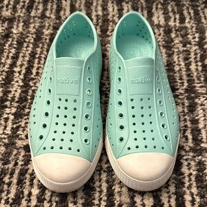 Native - Aqua - Size J4